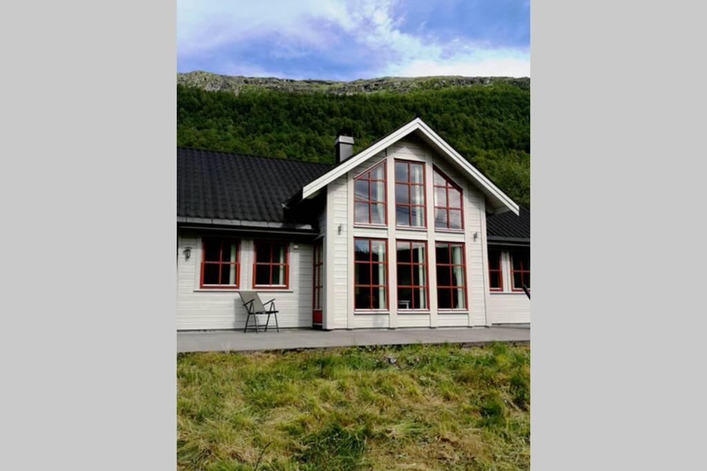 Casa Kleiv I Sogndalsdalen Villa Buitenkant foto