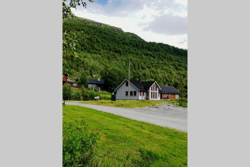 Casa Kleiv I Sogndalsdalen Villa Buitenkant foto